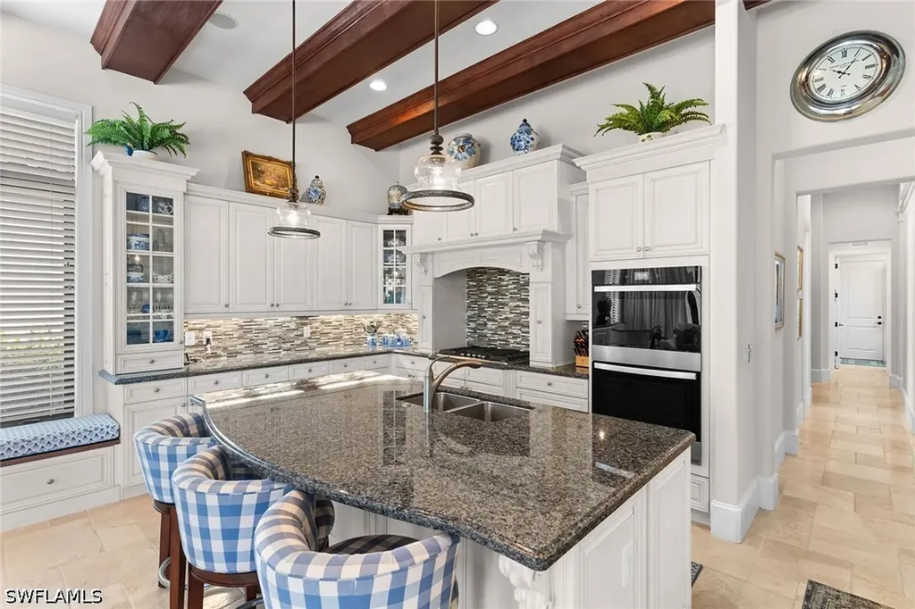 2234 Aberdeen Court Naples FL 34105