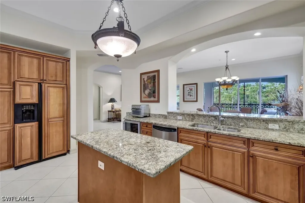2830 Tiburon Boulevard E Naples FL 34109