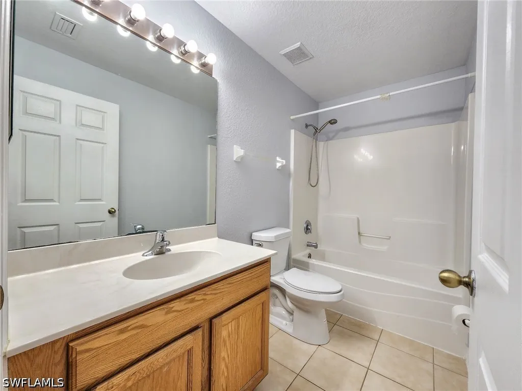 5201 Glenlivet Road Fort Myers FL 33907