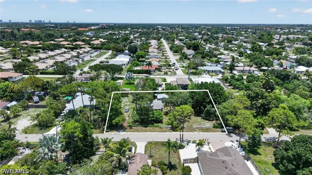 Bonita Springs FL, 9044 Somerset Lane