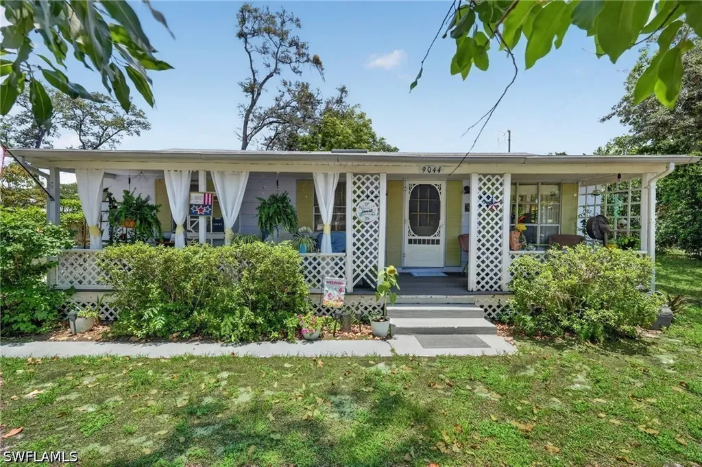 9044 Somerset Lane Bonita Springs FL 34135