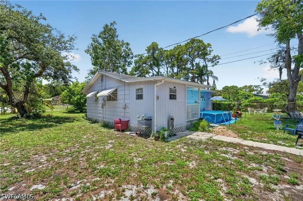 9044 Somerset Lane Bonita Springs FL 34135
