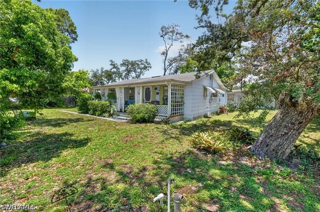9044 Somerset Lane Bonita Springs FL 34135