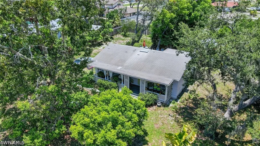 9044 Somerset Lane Bonita Springs FL 34135