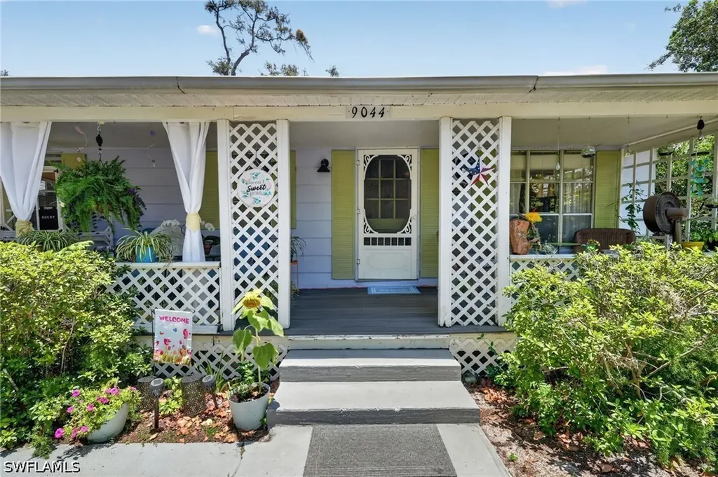 9044 Somerset Lane Bonita Springs FL 34135
