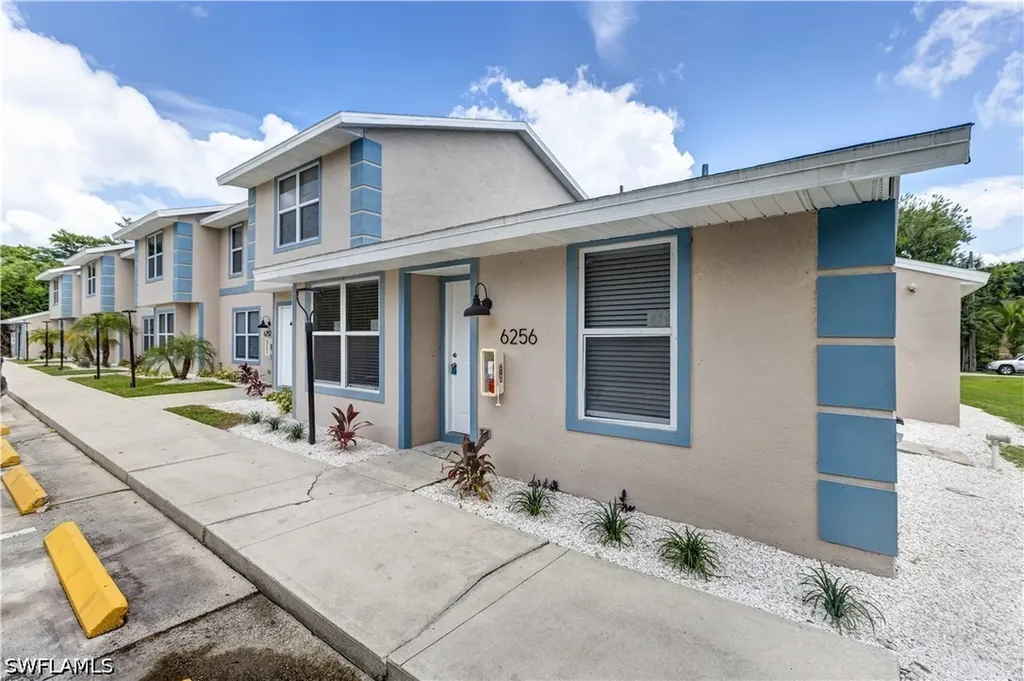 6240 Rattlesnake Hammock Road Naples FL 34112