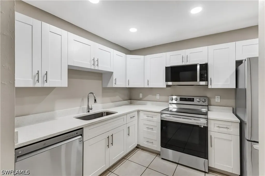 6240 Rattlesnake Hammock Road Naples FL 34112