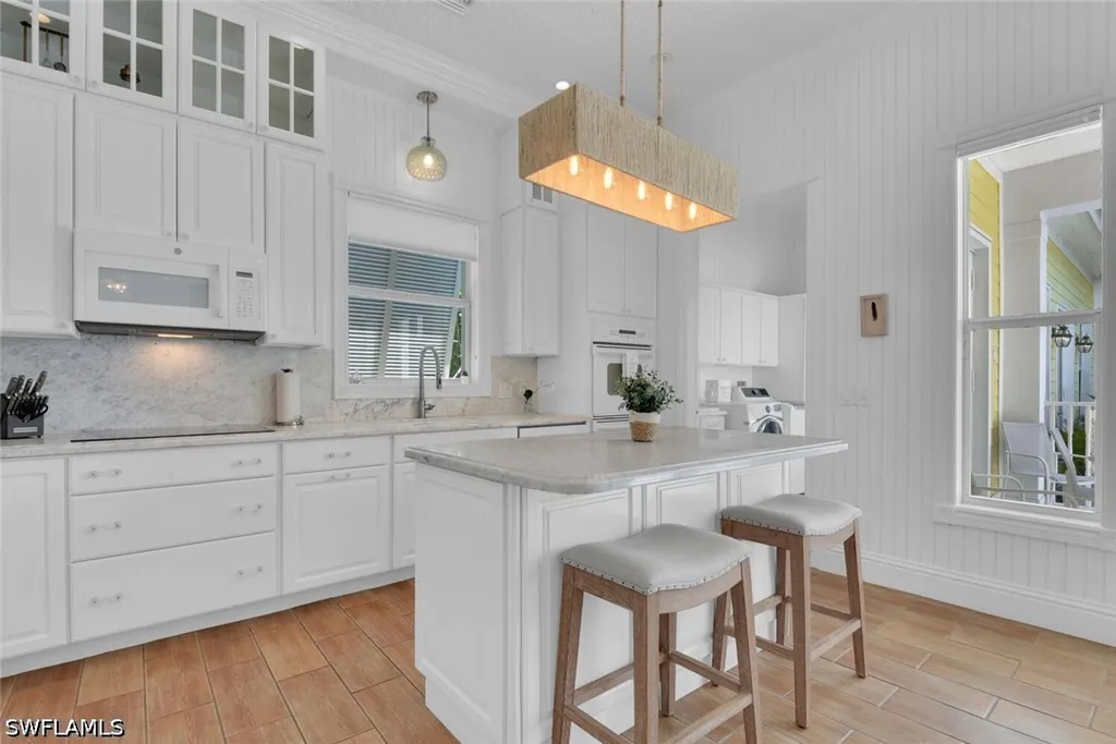 362 2nd Avenue N Naples FL 34102