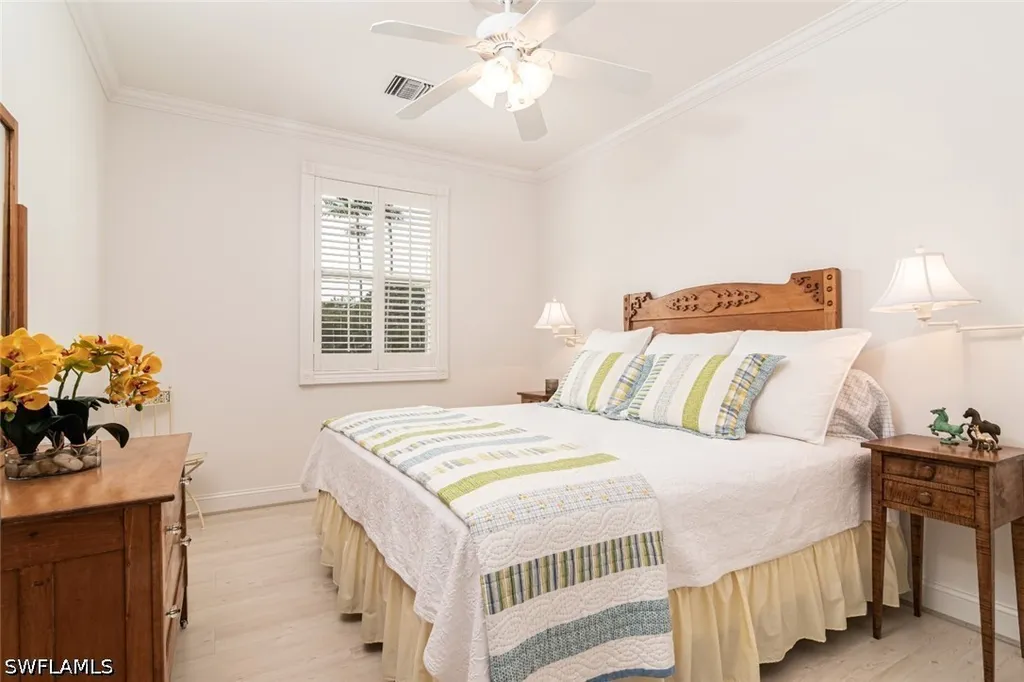 362 2nd Avenue N Naples FL 34102