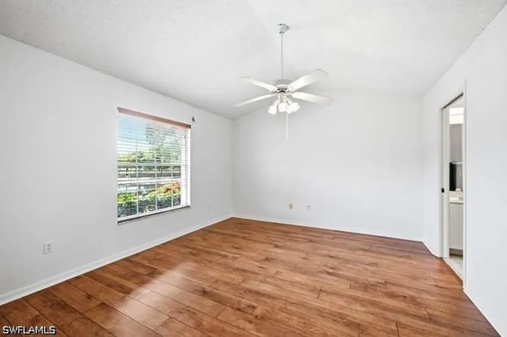 1040 Marblehead Drive Naples FL 34104