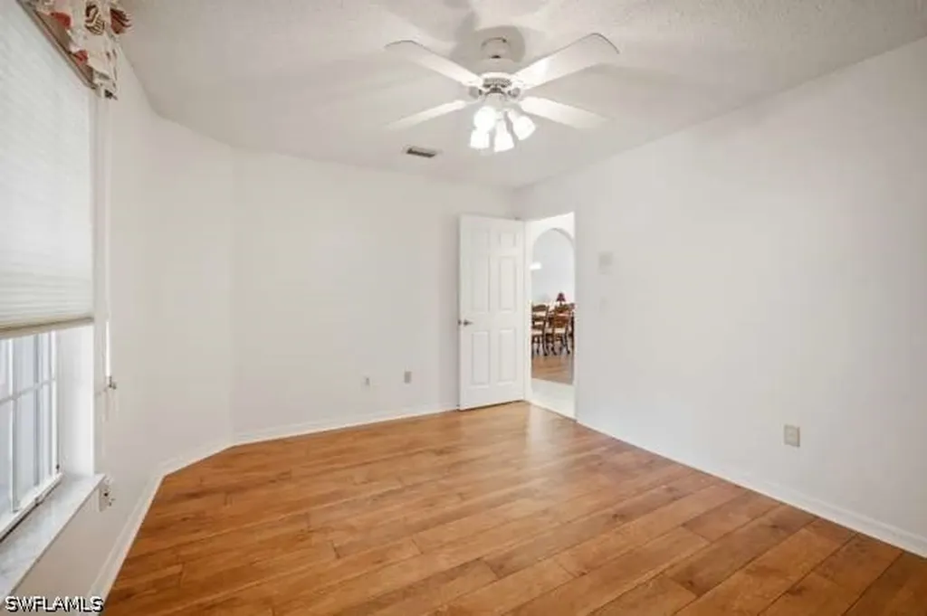 1040 Marblehead Drive Naples FL 34104
