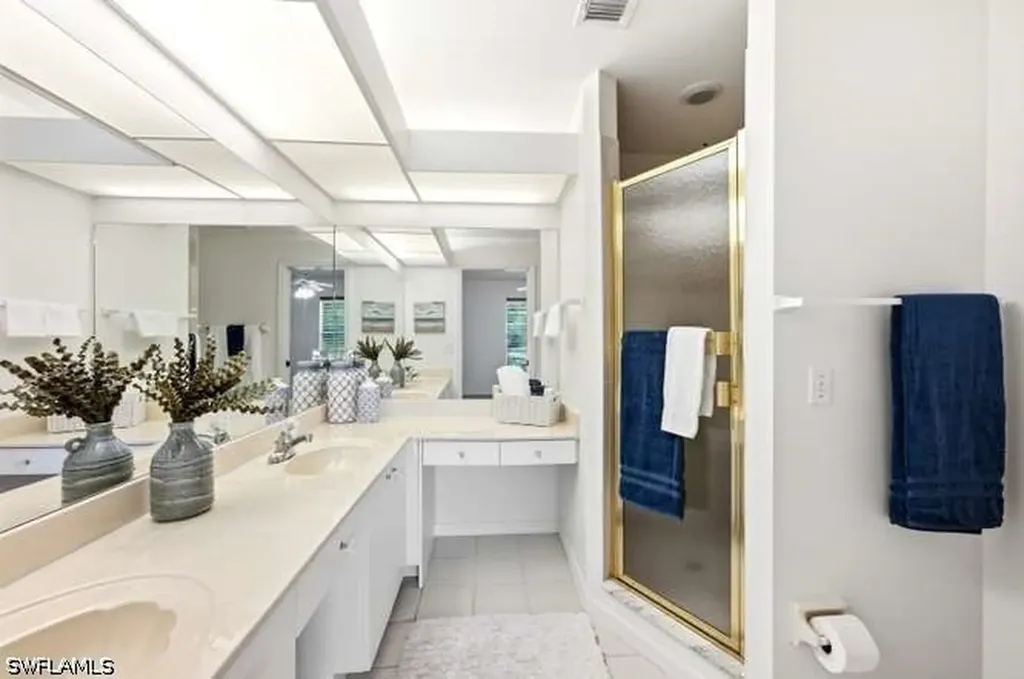 1040 Marblehead Drive Naples FL 34104