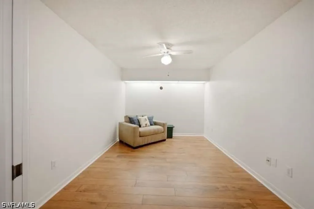 1040 Marblehead Drive Naples FL 34104
