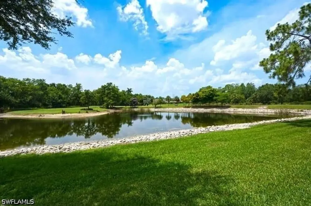 1040 Marblehead Drive Naples FL 34104