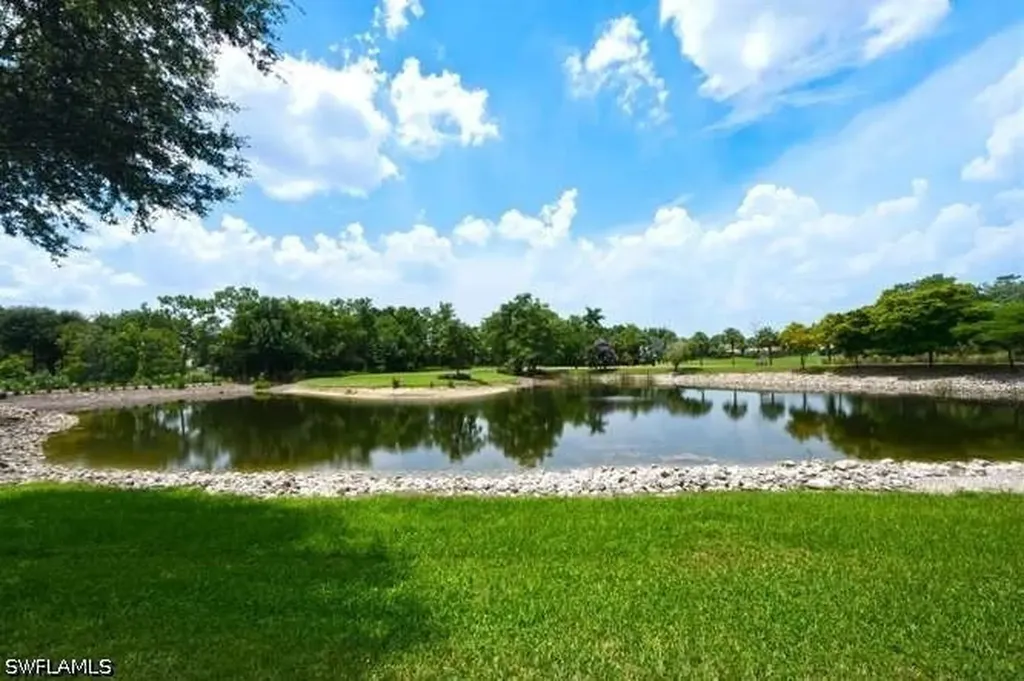1040 Marblehead Drive Naples FL 34104
