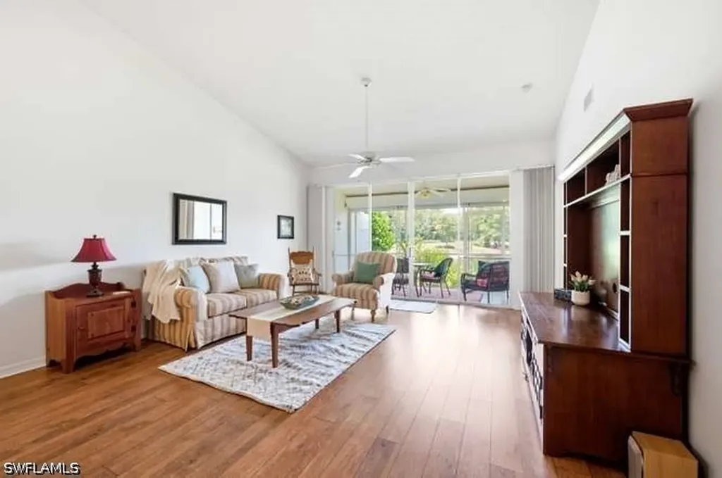 1040 Marblehead Drive Naples FL 34104