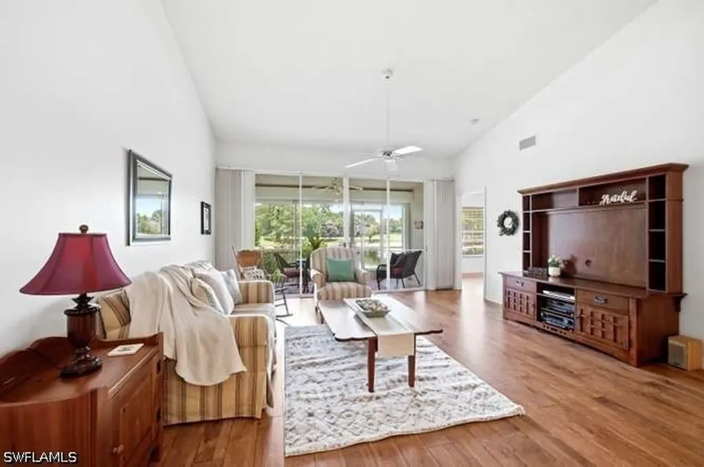 1040 Marblehead Drive Naples FL 34104