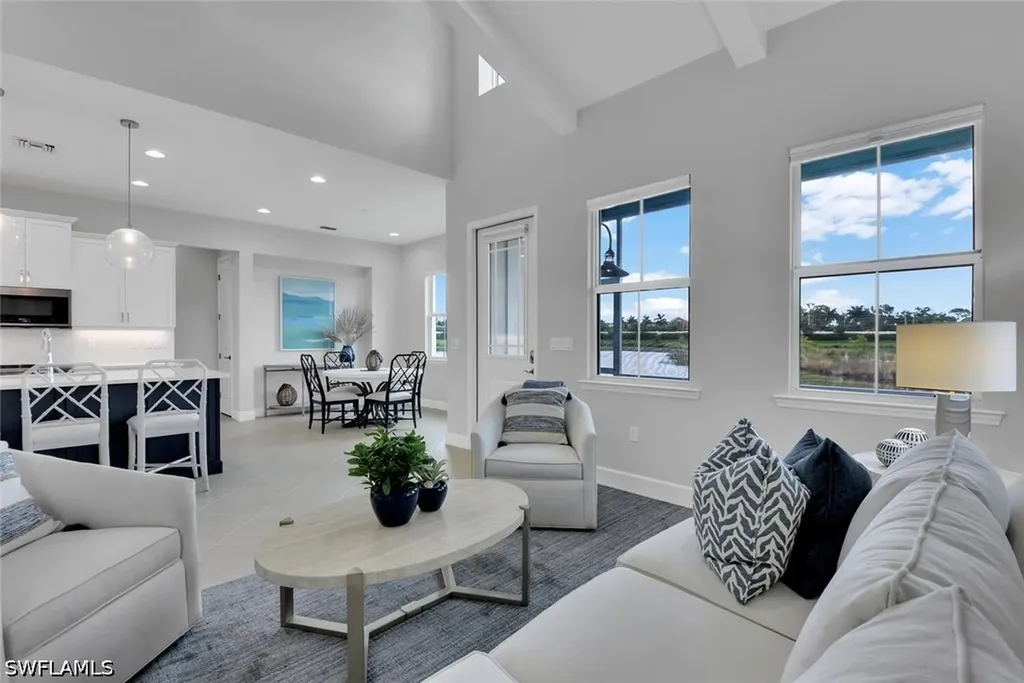 Naples FL, 7124 Saona Court