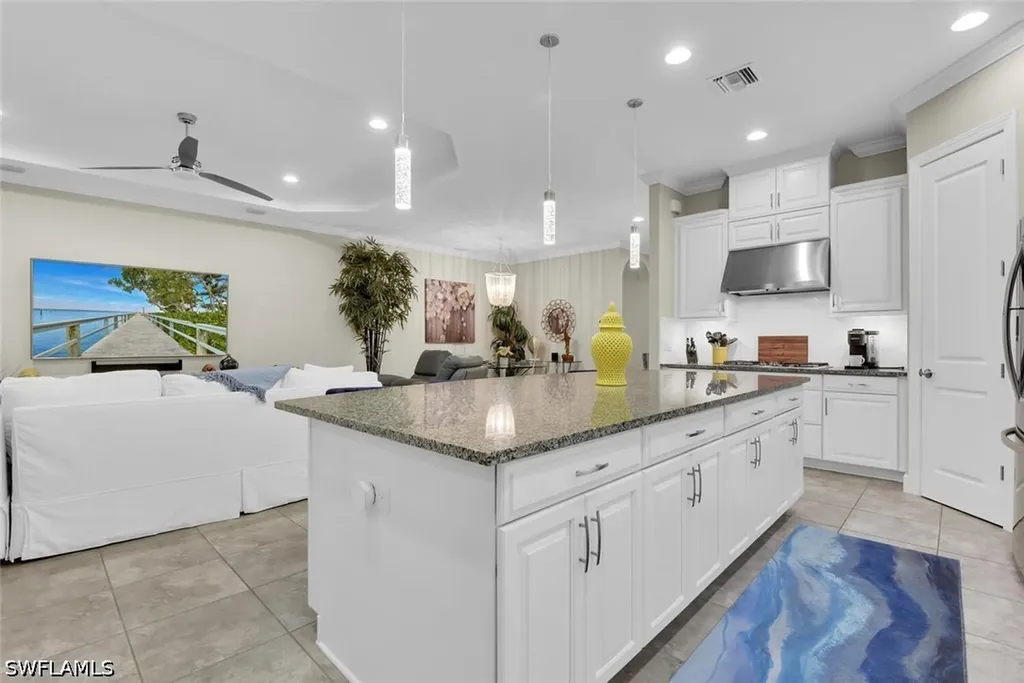 9630 Campanile Circle Naples FL 34114
