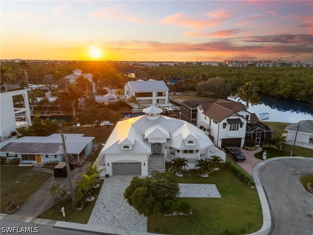 1794 Holiday Lane Naples FL 34104