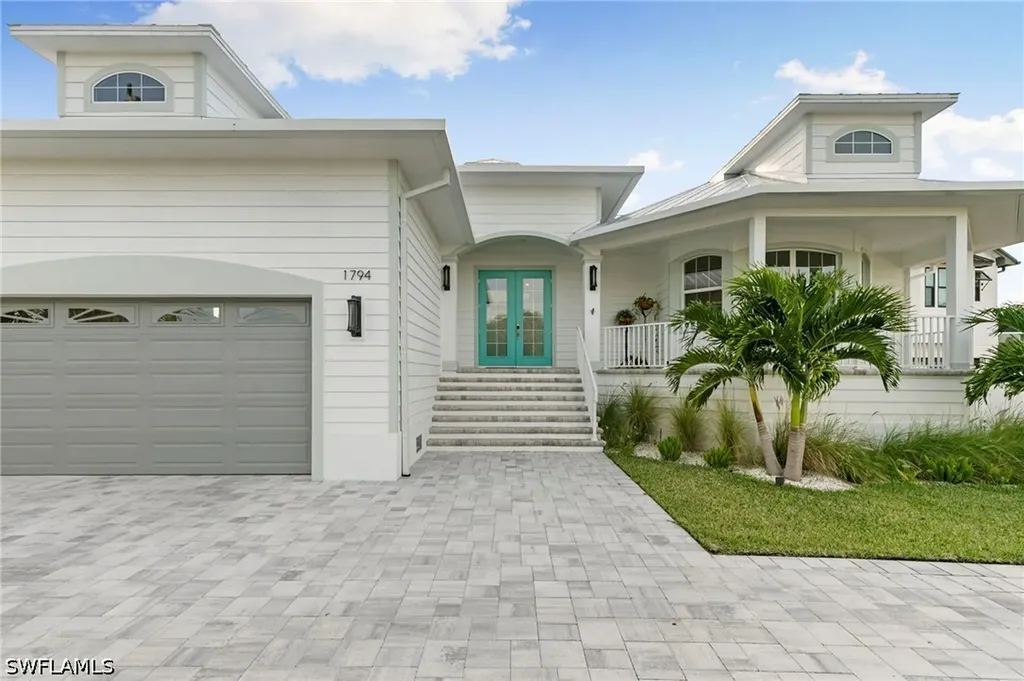 1794 Holiday Lane Naples FL 34104