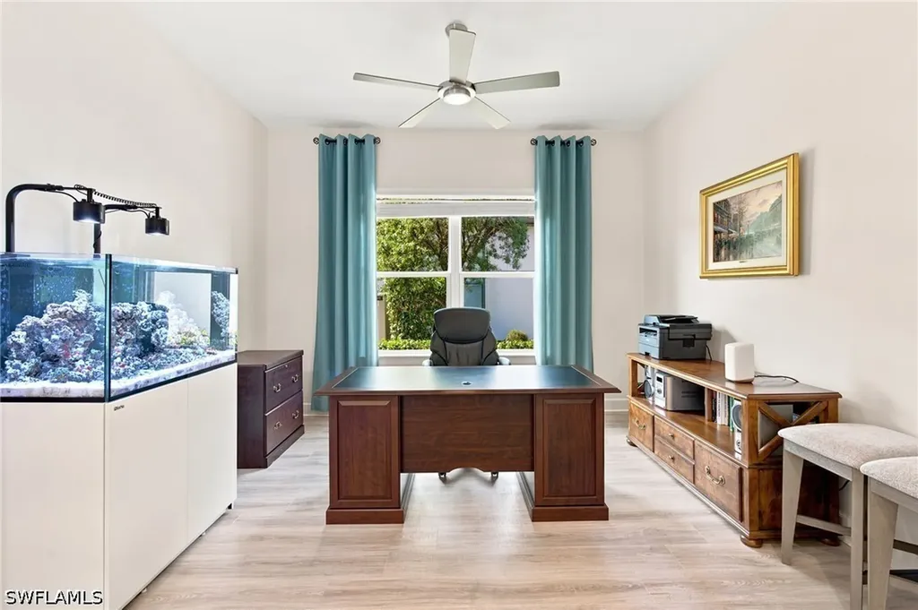 8386 Viale Circle Naples FL 34114