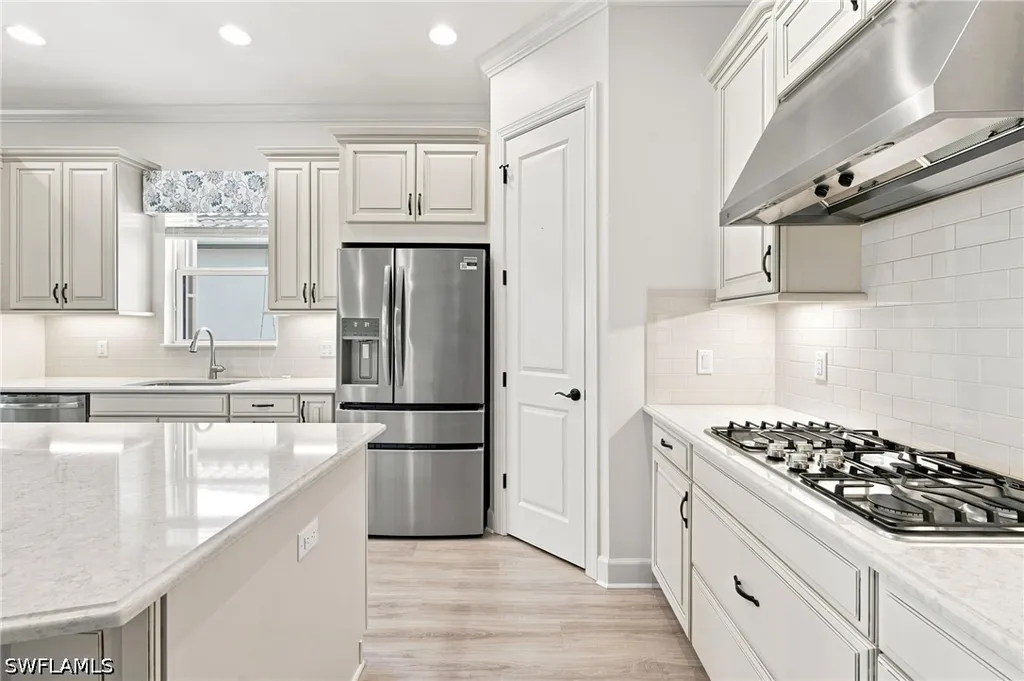 8386 Viale Circle Naples FL 34114