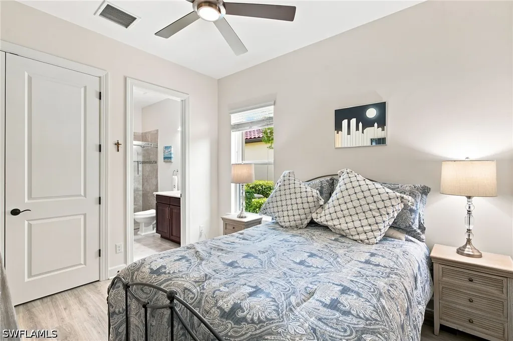 8386 Viale Circle Naples FL 34114