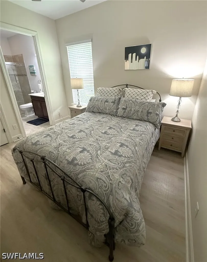 8386 Viale Circle Naples FL 34114