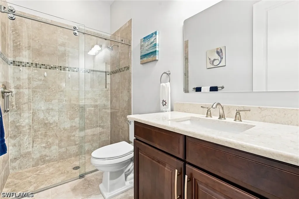 8386 Viale Circle Naples FL 34114