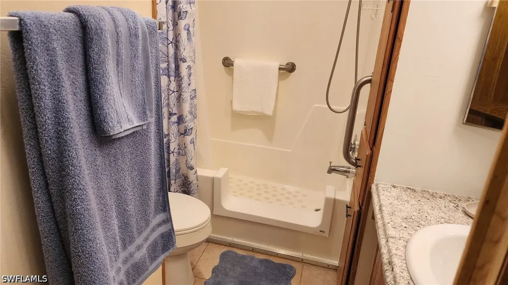 10 Jade Drive Naples FL 34114