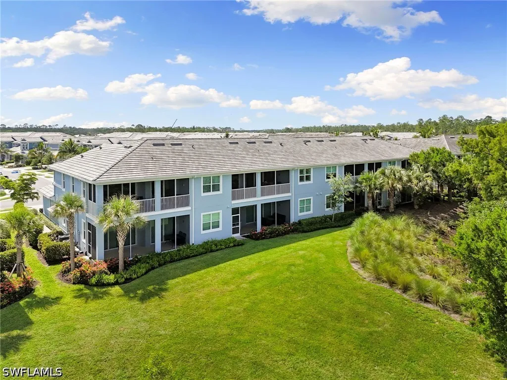 2567 Seychelles Drive Naples FL 34112