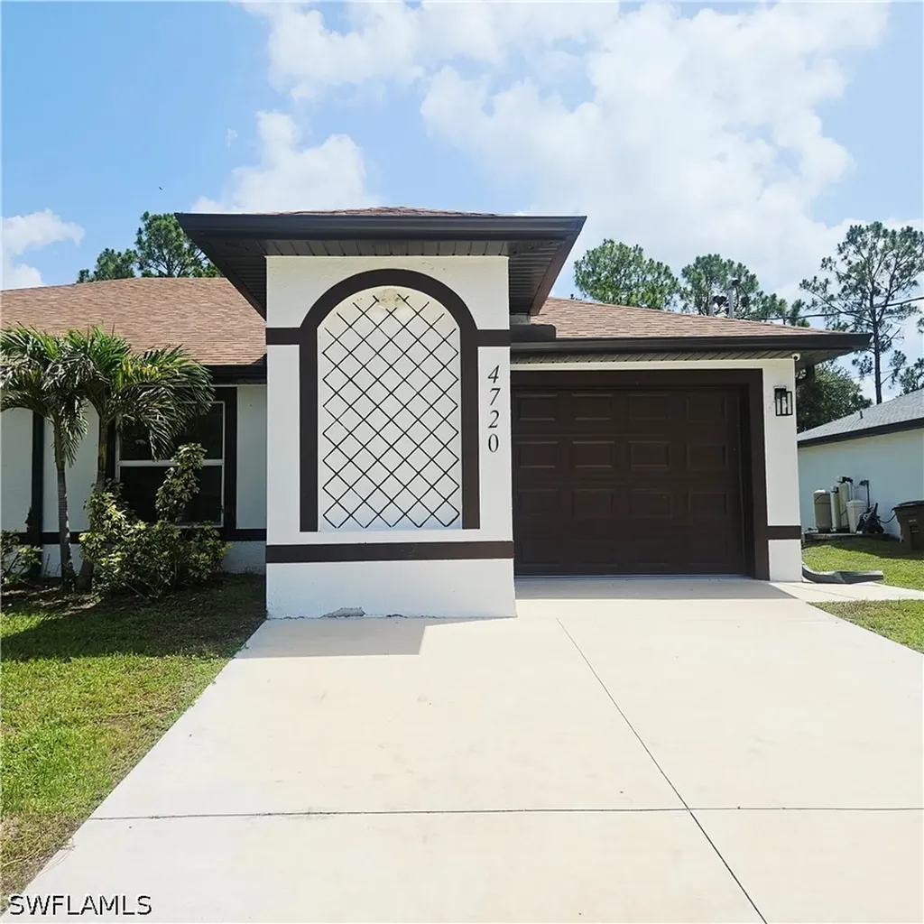 4720 29th Street SW Lehigh Acres FL 33973
