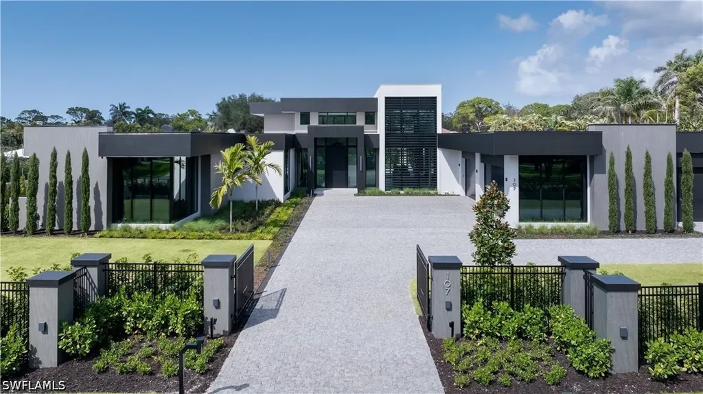 107 Myrtle Road Naples FL 34108