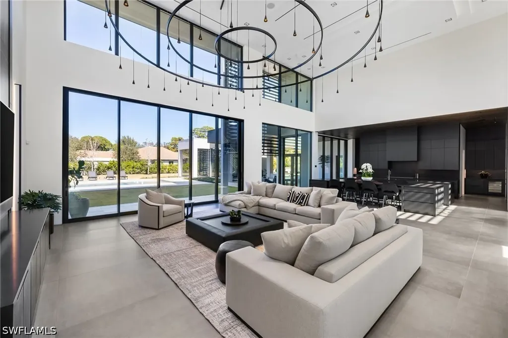 107 Myrtle Road Naples FL 34108
