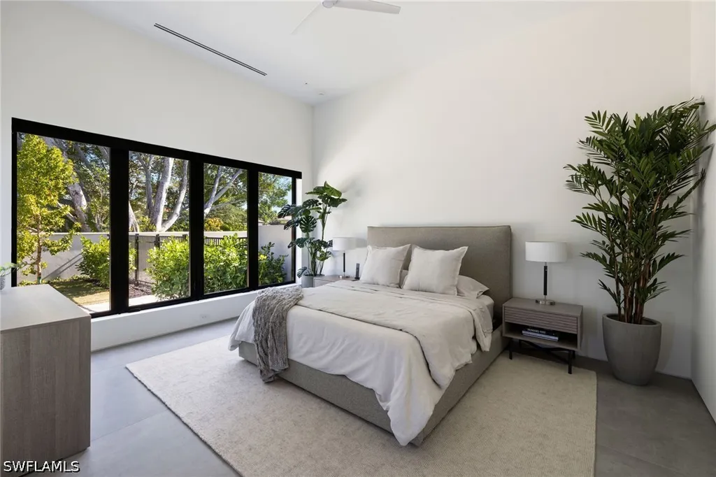 107 Myrtle Road Naples FL 34108