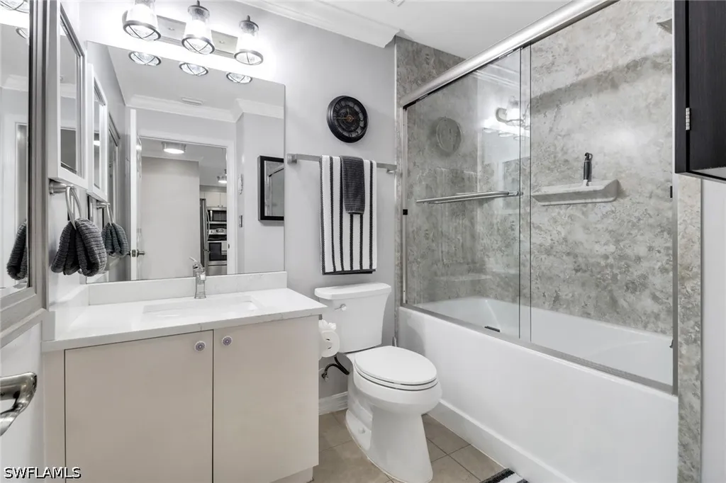 4450 Botanical Place #106 Naples FL 34112