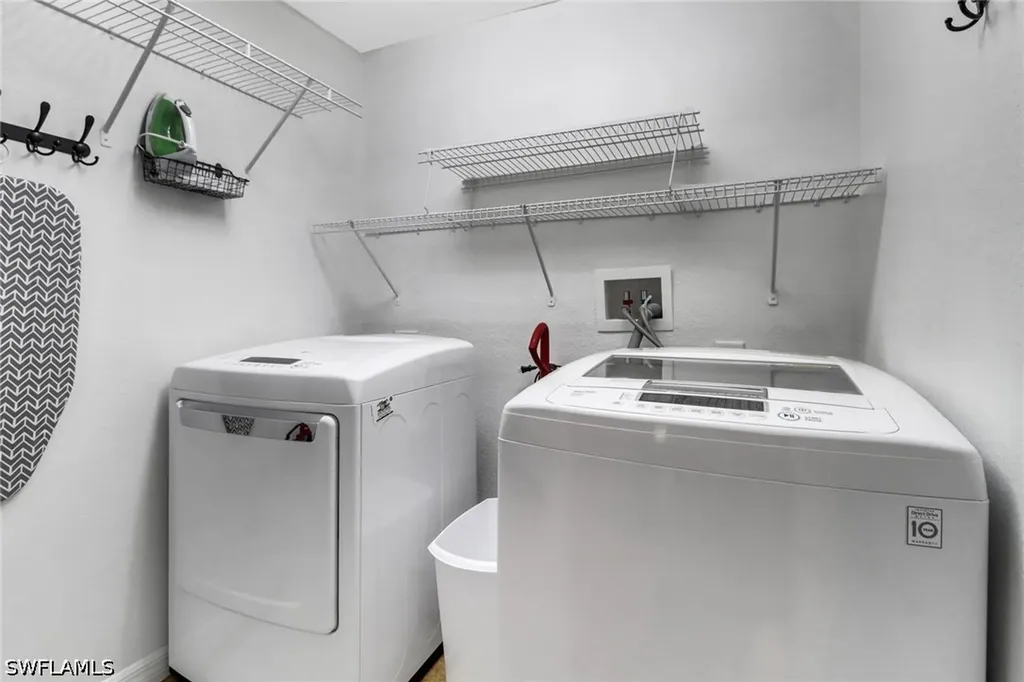 4450 Botanical Place #106 Naples FL 34112