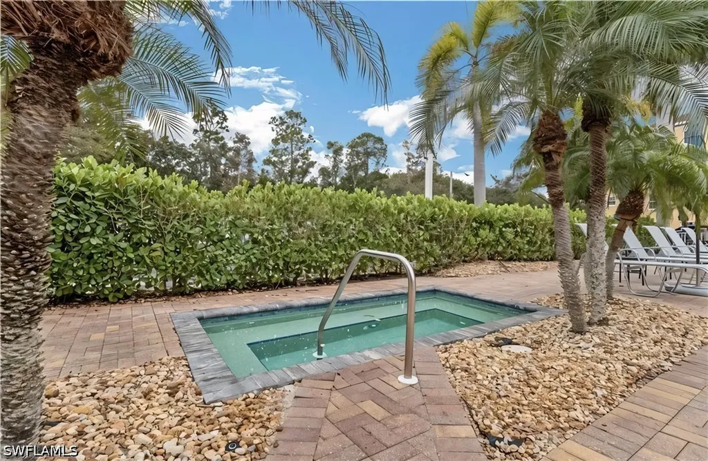 4450 Botanical Place #106 Naples FL 34112