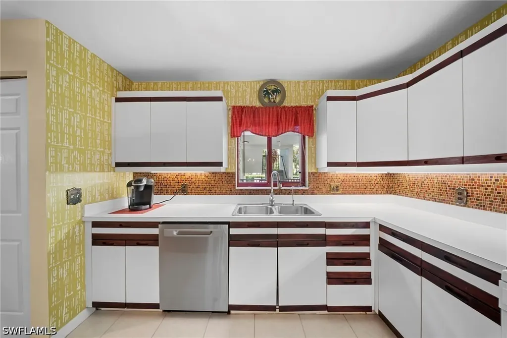 758 Eagle Creek Drive Naples FL 34113