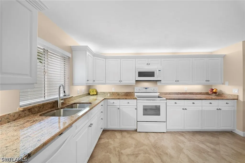 770 Waterford Drive Naples FL 34113