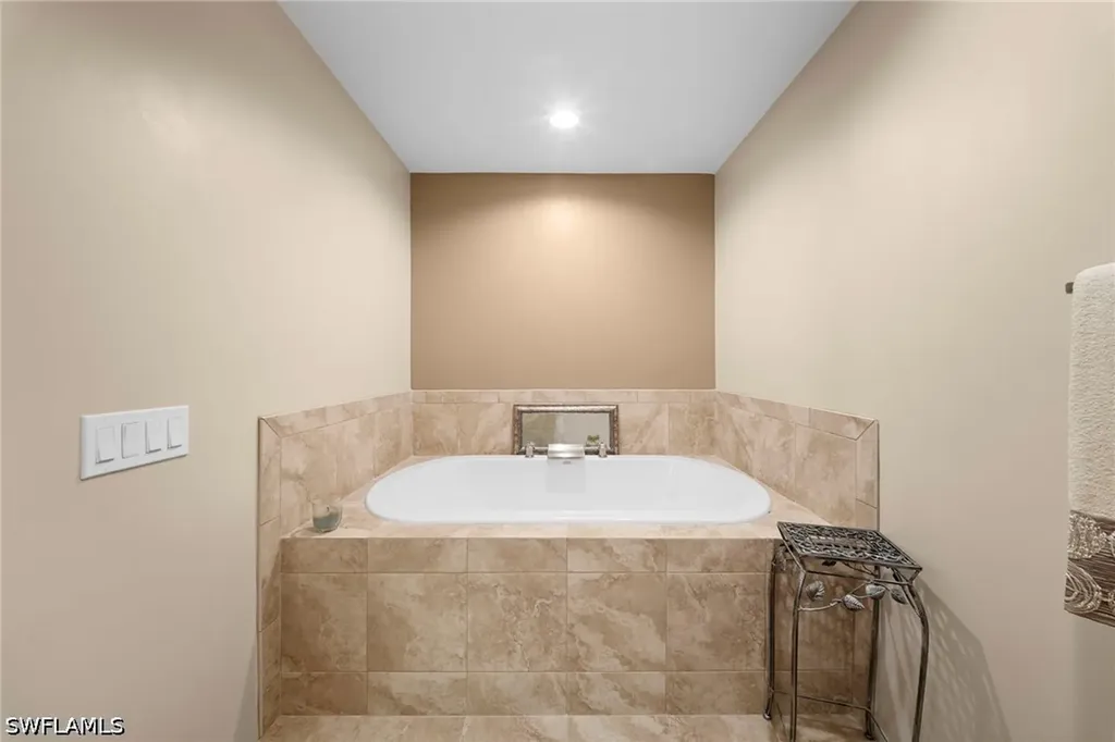 770 Waterford Drive Naples FL 34113