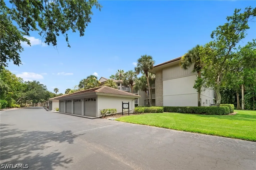 770 Waterford Drive Naples FL 34113
