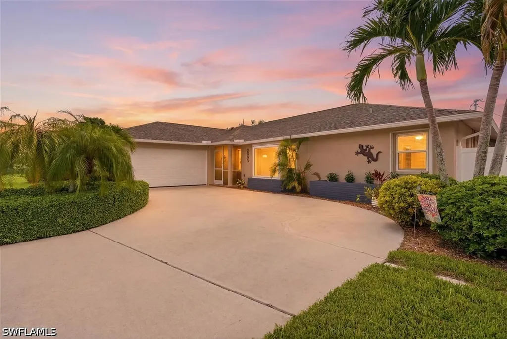 2233 SW 12th Place Cape Coral FL 33991