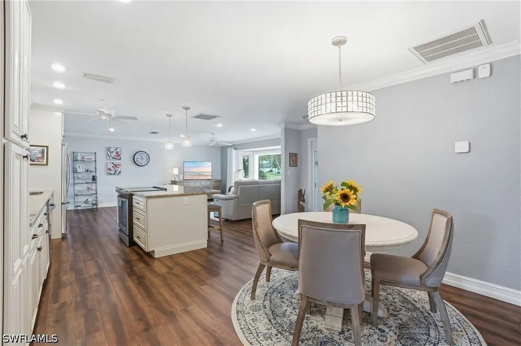 2233 SW 12th Place Cape Coral FL 33991