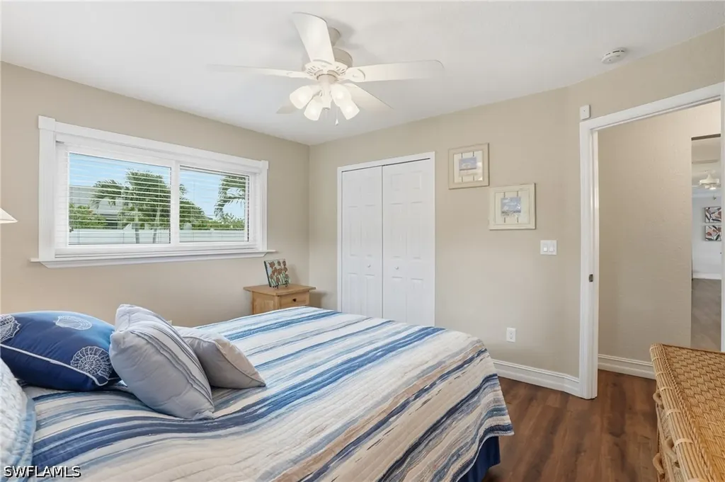 2233 SW 12th Place Cape Coral FL 33991