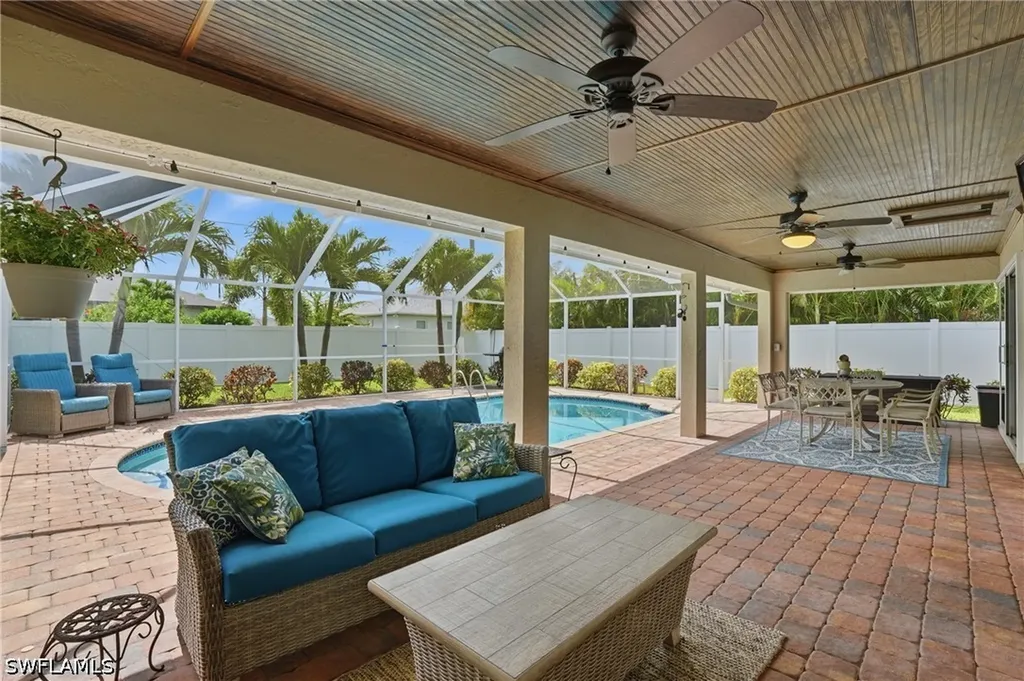 2233 SW 12th Place Cape Coral FL 33991