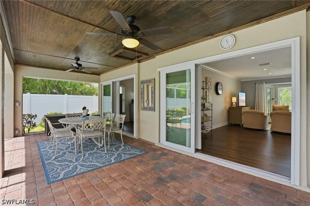 2233 SW 12th Place Cape Coral FL 33991