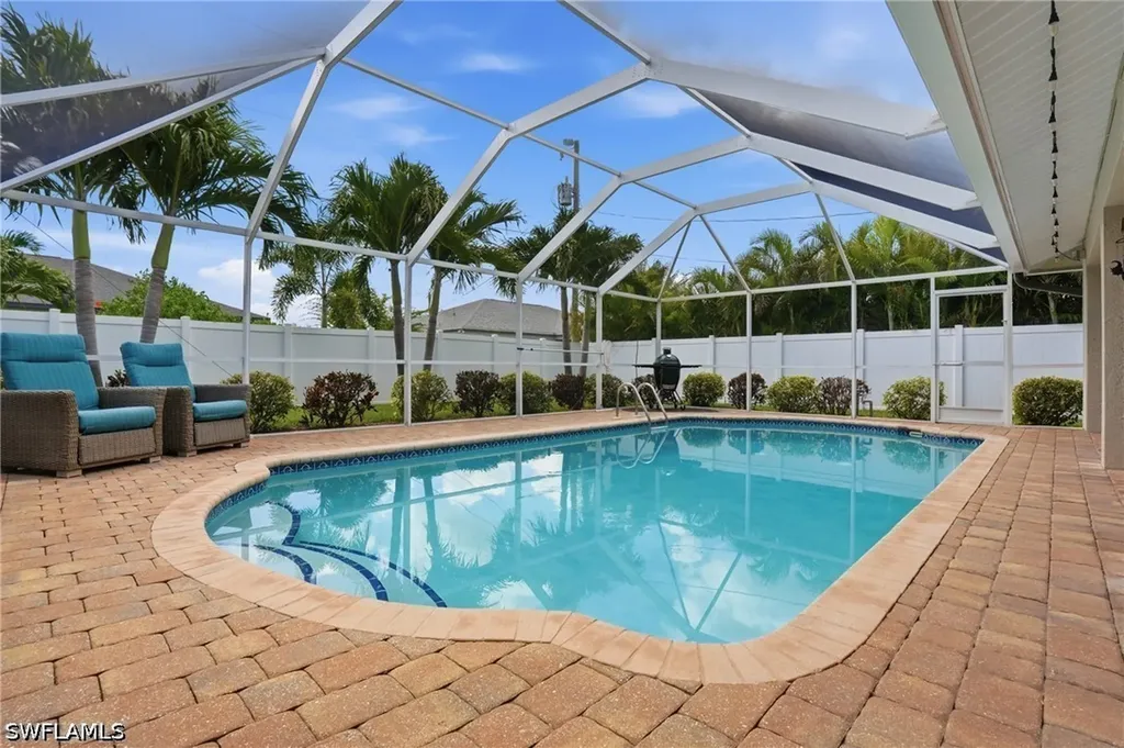 2233 SW 12th Place Cape Coral FL 33991