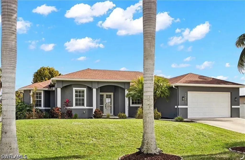 2715 SW 2nd Place Cape Coral FL 33914